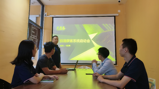 珠海中山短视频拍摄港口代运营公司：95%的企业做短视频，为何粉丝难破千？露脸、真诚、重复——这看似最笨的方法，正在悄悄奖励那5%的清醒者